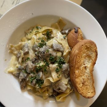 Kula Bistro - Beef Tips & Wild Mushroom Pappardelle - Italian Near Me - Kula, Hawaii Kula Bistro - Beef Tips & Wild Mushroom Pappardelle - Italian Near Me - Kula, Hawaii