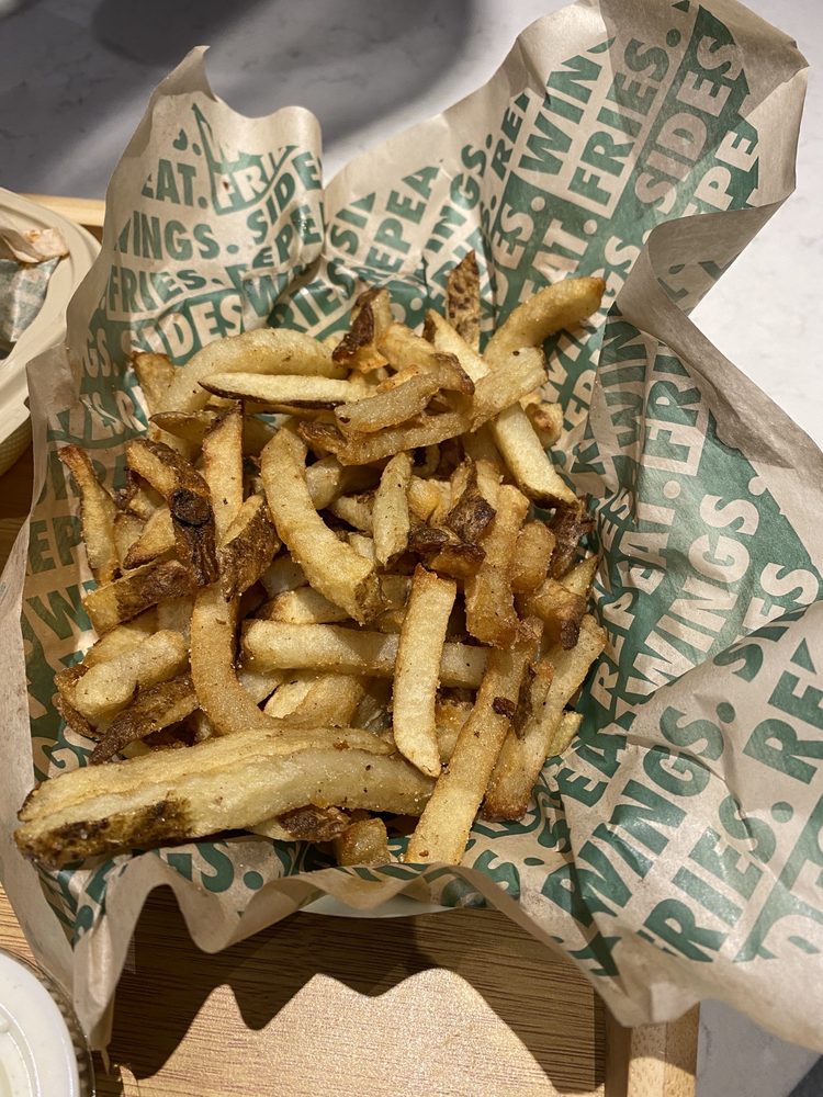 WINGSTOP Updated September 2024 5530 Baldwin Street South, Brooklin