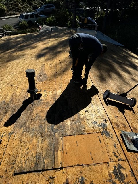 Slide of Apex Roofing & Construction