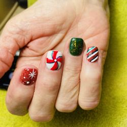 CJ Nails & Spa