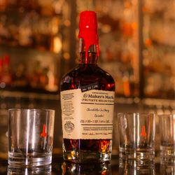 Churchills On Cherry - Private Select Makers