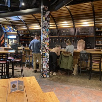 Highside Brewing - Atmosphere - Breweries Near Me - Frisco, Colorado