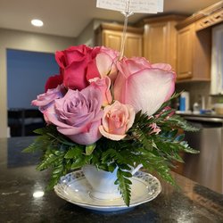 Flowerdale By Patty - Bouquet in a teacup!