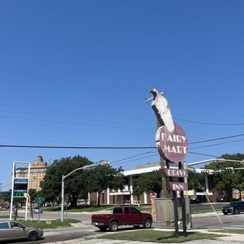 Dairy Mart - "Drive Inn" - Burgers Near Me - Mineral Wells, Texas Dairy Mart - "Drive Inn" - Burgers Near Me - Mineral Wells, Texas