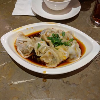 翡翠拉麵小籠包 - Pork won ton in a chili vinaigrette - Shanghainese Near Me - Hong Kong, HK