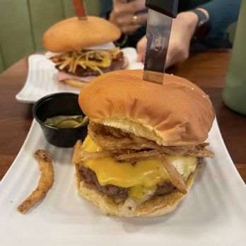 Liberty Burger - B.O.M Burger (The Great Smash) - Burgers Near Me - Jackson, Wyoming