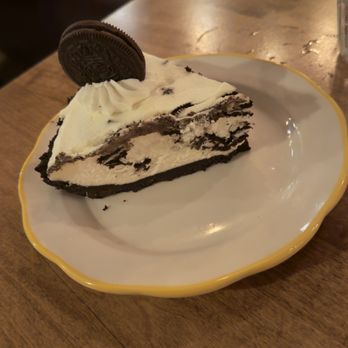 The Monroe - Oreo Pie - New American Near Me - Orlando, Florida