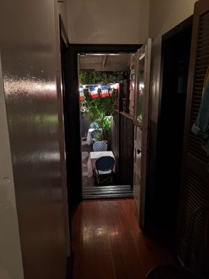 Voila! Bistrot by null