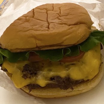 Shake Shack Pasadena - Burgers Near Me - Pasadena, California