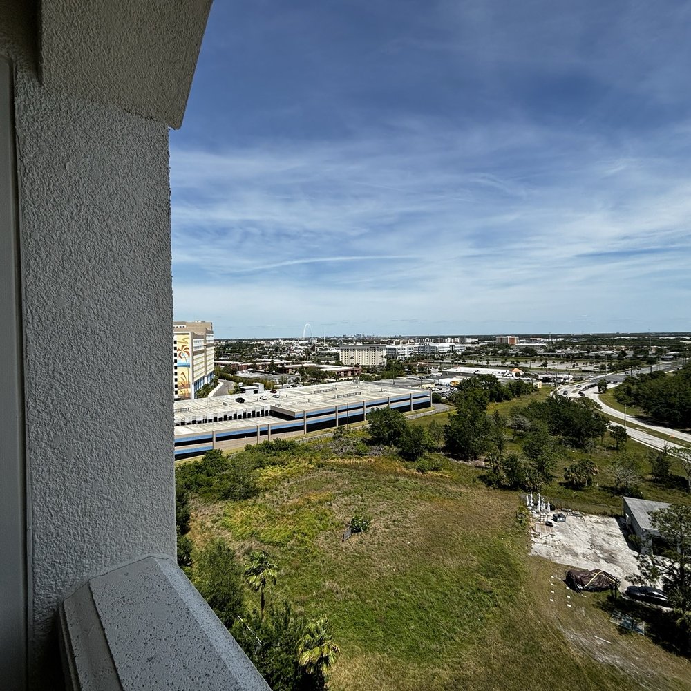 The Point Hotel & Suites - Hotels Near Me - Orlando, Florida
