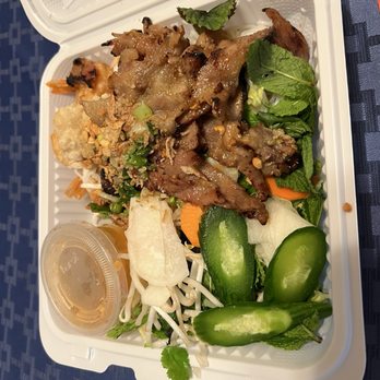 Khuu Bistro - Grilled Pork Vermicelli - Vietnamese Near Me - Reseda, California