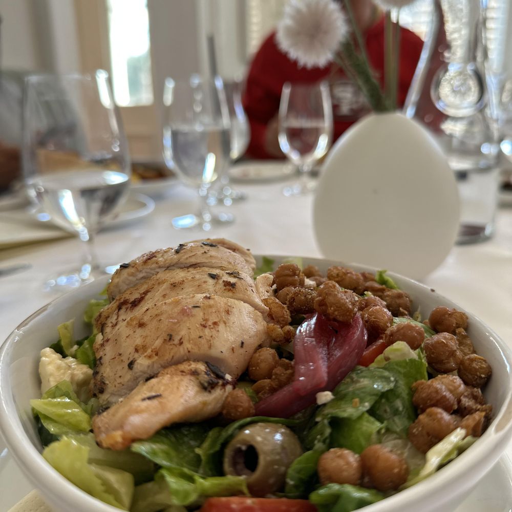 Limewater - Greek salad with chicken - Salad Near Me - Frankfort, Kentucky Limewater - Greek salad with chicken - Salad Near Me - Frankfort, Kentucky