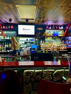Dolly's Olde Time Tavern Inc by null