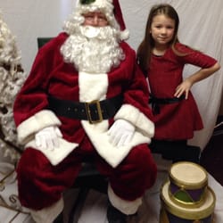 Cook Chiropractic Clinic - Christmas 2013, Emmy (dr. cooks daughter) came up for a visit with Santa Clause!