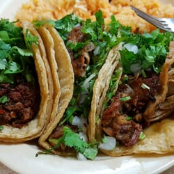 Lupita's Mexican Store - Taco dinner with tacos de barbacoa, tripa, y carnitas.