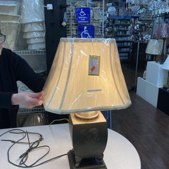 Lighting World - Lighting Stores Near Me - Sherman Oaks, California