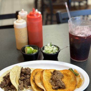 Scooby-Doo porno parodiya Kokraklarini opayotgan erkakning fotosurati