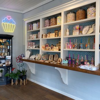 Fish Wife Sweets - Inside - Desserts Near Me - Half Moon Bay, California
