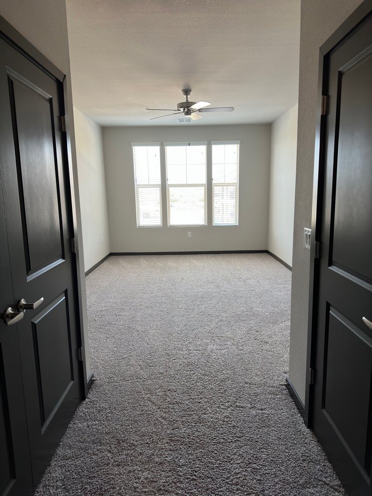 SPRINGS AT COOLEY STATION Updated September 2024 4210 E Williams