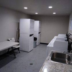 Park Royale - Laundry Room