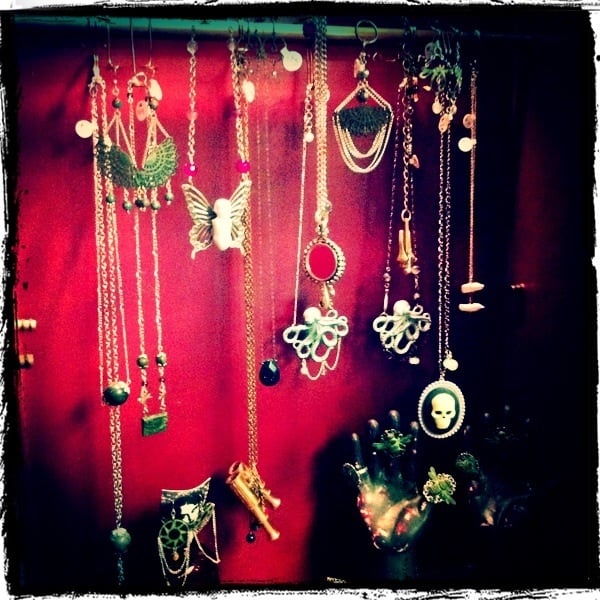 THE SMOKING CATERPILLAR Updated September 2024 12 Photos 512