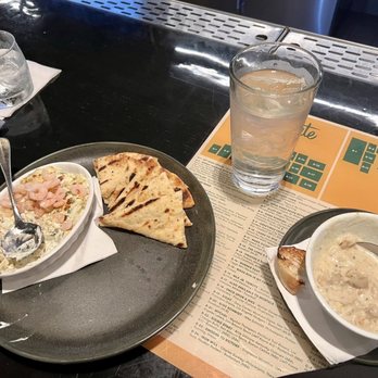 Graduate by Hilton Eugene - Artichoke Dip and Bay Shrimp / Worlds best Clam Chowder - Hotels Near Me - Eugene, Oregon