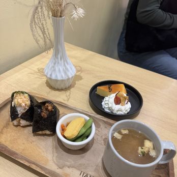 Hanamizuki Cafe - Cafes Near Me - New York, New York