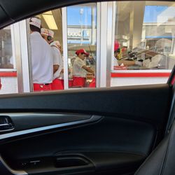 In-N-Out Burger - In n Out workers