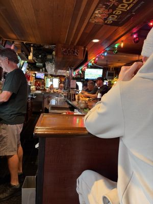 Rocky's Crown Pub by null