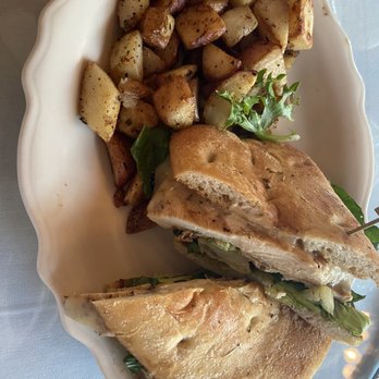 Cafe Intermezzo - Chicken Pomodoro - Coffee & Tea Near Me - Nashville, Tennessee