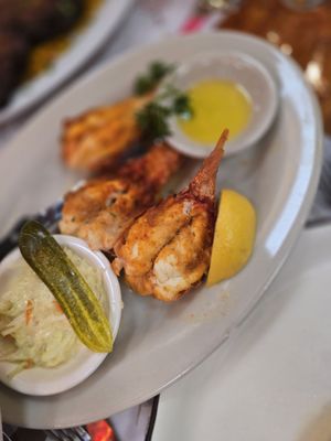 Sammy's Fish Box by null