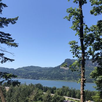 Multnomah Falls - Hiking Near Me - Bridal Veil, Oregon Multnomah Falls - Hiking Near Me - Bridal Veil, Oregon