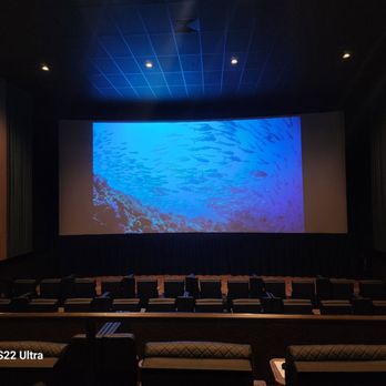 CMX CinéBistro Siesta Key - The picture is grate and the seats are completely different - Cinema Near Me - Sarasota, Florida CMX CinéBistro Siesta Key - The picture is grate and the seats are completely different - Cinema Near Me - Sarasota, Florida