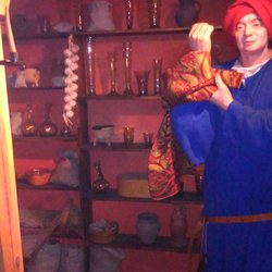 Muzeum Archeologiczne - Fundsachen bei Ausgrabungen.