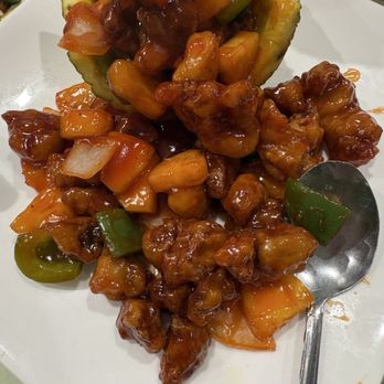 Auntie Kitchen - 新鲜菠萝咕咾肉 - Cantonese Near Me - San Gabriel, California Auntie Kitchen - 新鲜菠萝咕咾肉 - Cantonese Near Me - San Gabriel, California