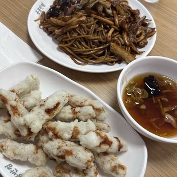 Paik's Noodle - Sweet and Sour Pork Stir-fried Jajangmyeon - Korean Near Me - Fresno, California Paik's Noodle - Sweet and Sour Pork Stir-fried Jajangmyeon - Korean Near Me - Fresno, California