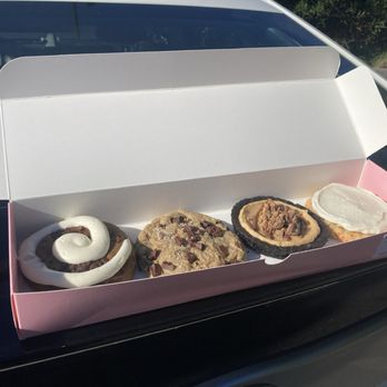 Crumbl - San Marcos - 4-Pack - Bakeries Near Me - San Marcos, California
