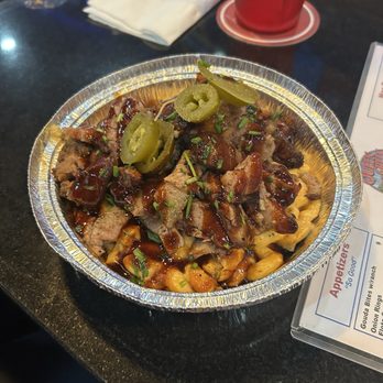 Queen Creek Barbecue - Mac bowl with brisket - Barbeque Near Me - Queen Creek, Arizona Queen Creek Barbecue - Mac bowl with brisket - Barbeque Near Me - Queen Creek, Arizona