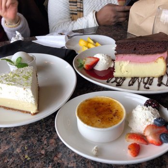 Skates On The Bay - Key lime pie, Napoleon cheesecake and creamer brûlée with scoops of whipped cream or sorbet. - Seafood Near Me - Berkeley, California