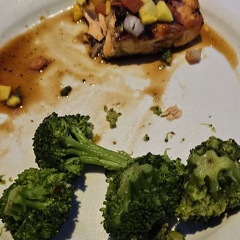 TGI Fridays Newark - Salmon & broccoli - American Near Me - Newark, Delaware TGI Fridays Newark - Salmon & broccoli - American Near Me - Newark, Delaware