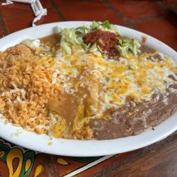 La Fiesta Mexican Restaurant - Cheese enchilada