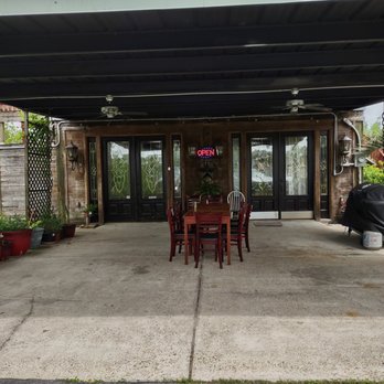 Frascone Winery - Outdoor seating - Wineries Near Me - Anahuac, Texas