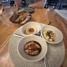 Meze trio