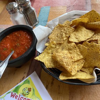 Lalo's Mexican Restaurant - Complimentary chips and salsa - Mexican Near Me - Glenview, Illinois Lalo's Mexican Restaurant - Complimentary chips and salsa - Mexican Near Me - Glenview, Illinois