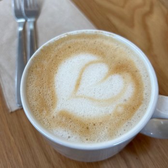Tout Suite - Vanilla Latte - Cafes Near Me - Houston, Texas