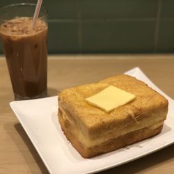 廉記冰室 - A perfect pair.