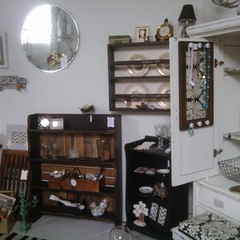 SoBro Vintage Market - Black & white - Antiques Near Me - Indianapolis, Indiana SoBro Vintage Market - Black & white - Antiques Near Me - Indianapolis, Indiana