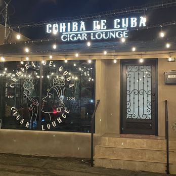 La Casa Cigar Lounge - Entrance - Cigar Bars Near Me - North Hollywood, California