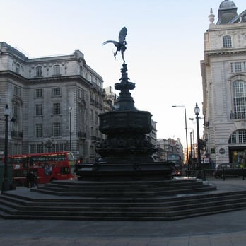 Piccadilly Circus - Landmarks & Historical Buildings Near Me - London, XGL Piccadilly Circus - Landmarks & Historical Buildings Near Me - London, XGL