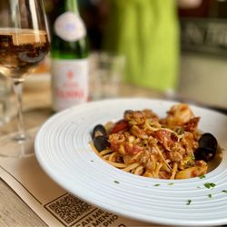Pizza In Trevi - Linguine al frutti di mare